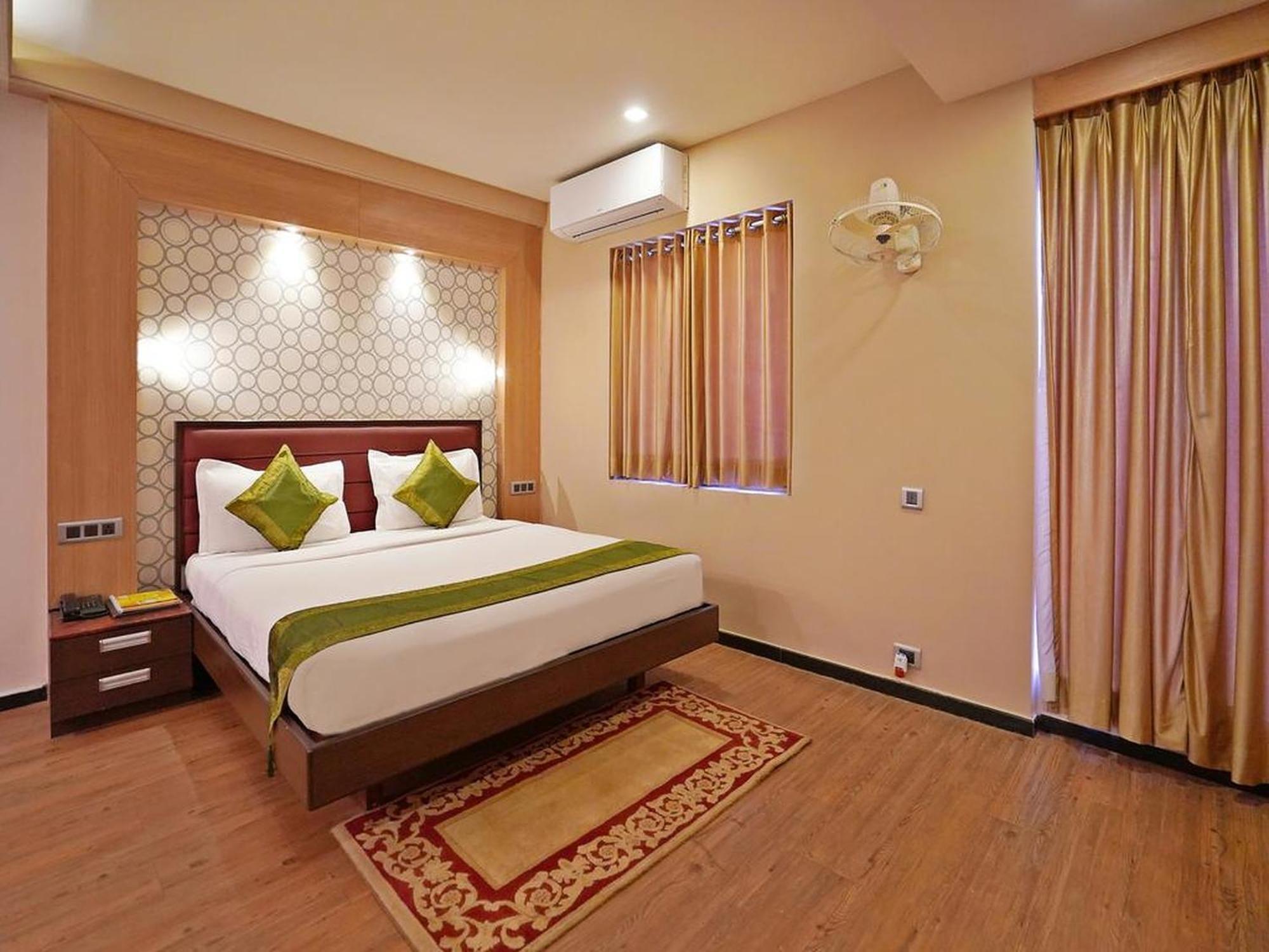 Gold Coast Beach Resort Puri Exterior foto